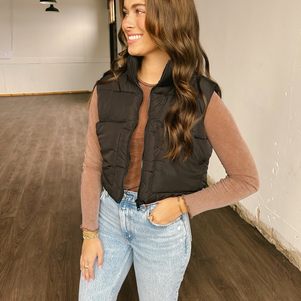 Black Cropped Puffer Vest